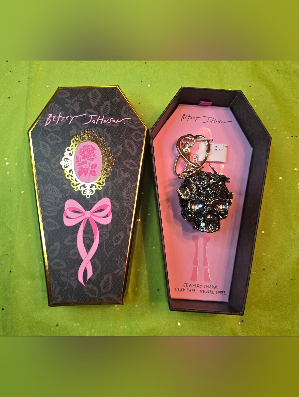 Betsey Johnson Midnight Crypt Black Jeweled Skull Keychain Charm In Coffin Box